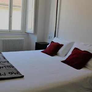 https://palazzo-della-torre-elegant-apartment-in-como.it-lombardy.com